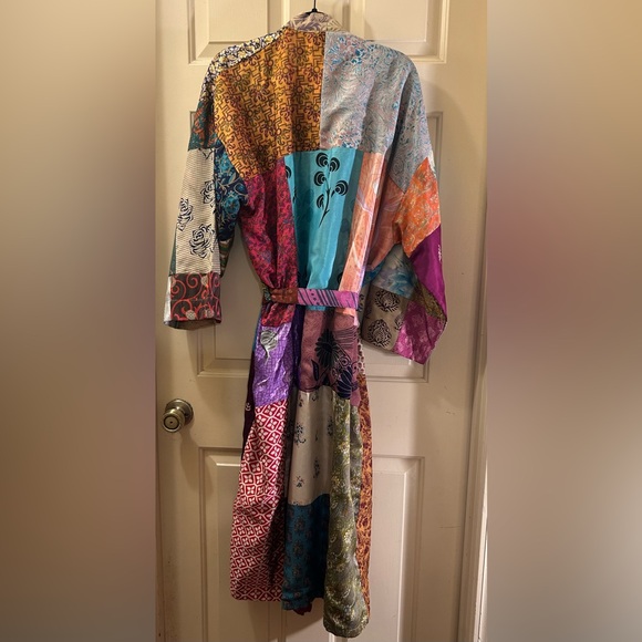 Colorful Patchwork Kimono Robe with Pockets - Picture 11 of 15